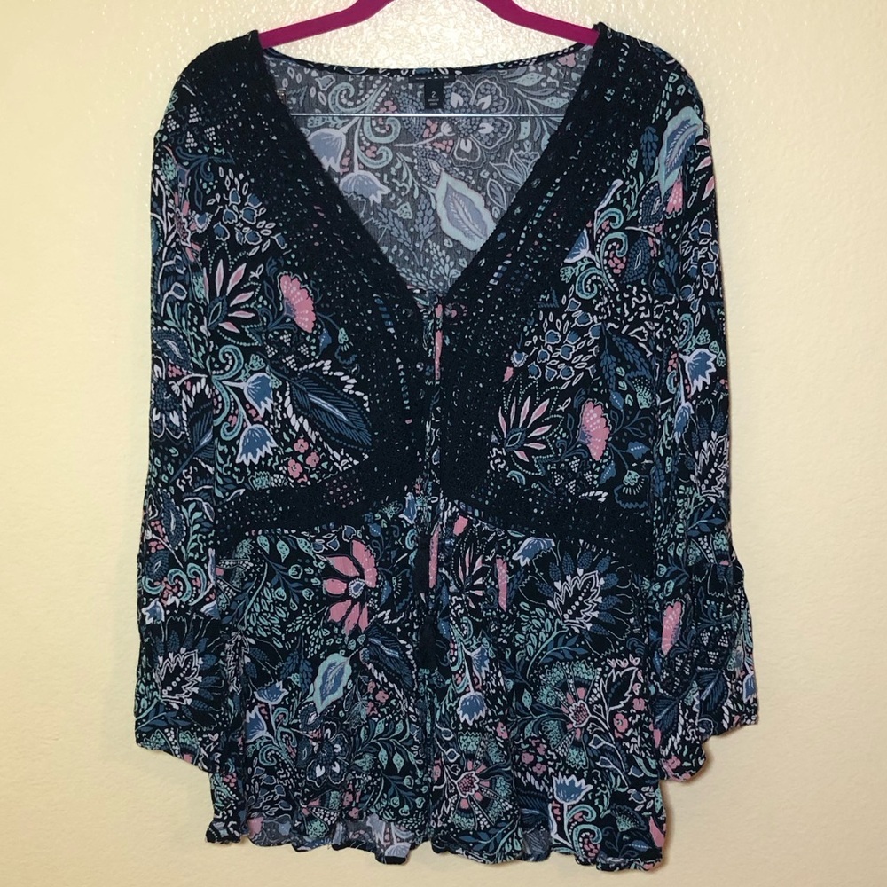Torrid Babydoll Gauze Crochet Trim boho Lace-Up Top size 2 - Picture 3 of 9